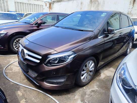 Mercedes Benz B180 2017 Chocolate image 1