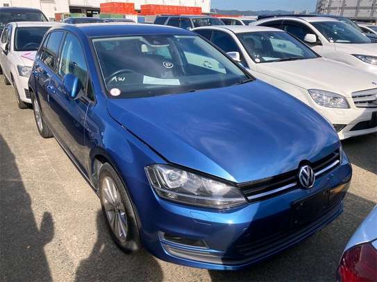 NEW VOLKSWAGEN GOLF image 1