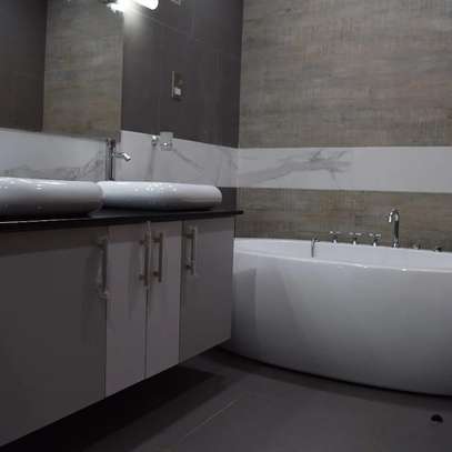 5 Bed Townhouse with En Suite at Lower Kabete image 4