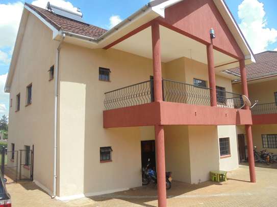 5 Bed Townhouse with En Suite at Off Ruaka Road image 1