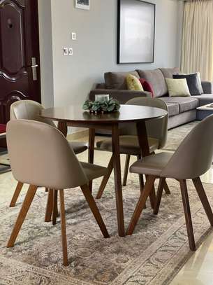 Serviced 2 Bed Apartment with En Suite in Kilimani image 4
