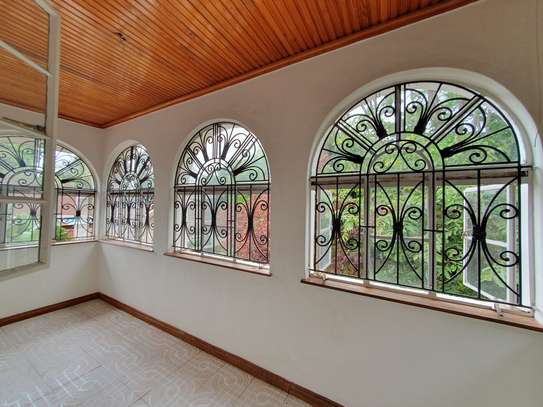 5 Bed House with En Suite in Gigiri image 79