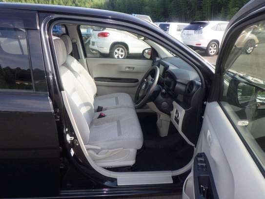 Toyota passo 2019 model image 4