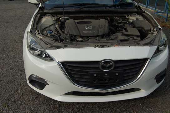 2014 Mazda Axela image 5