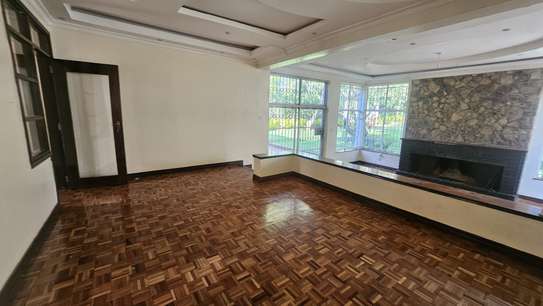 4 Bed House with Staff Quarters in Runda image 3