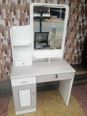 Mordern dressing tables image 1