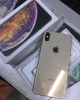 Ex-UK iPhone XS Max 256GB with Free USB Cable image 2