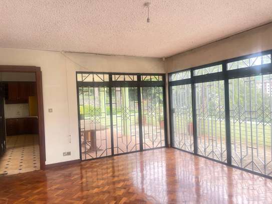 5 Bed House with En Suite in Muthaiga image 12