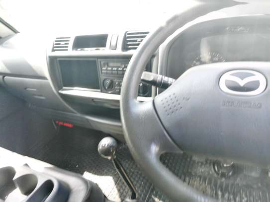 Mazda Bongo truck image 4