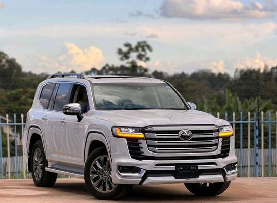 2023 Toyota land cruiser ZX 300 image 3