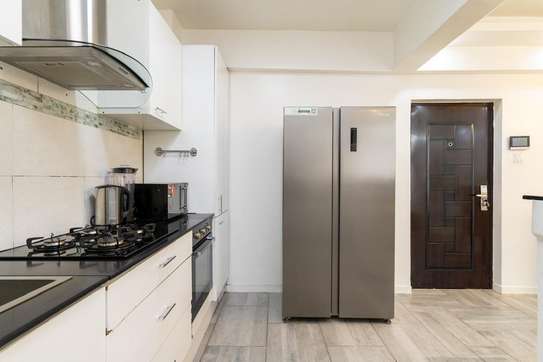 Serviced 2 Bed Apartment with En Suite at Kilimani image 6