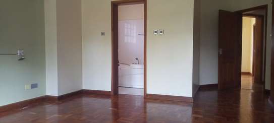 4 Bed Apartment with En Suite at Upperhill image 14