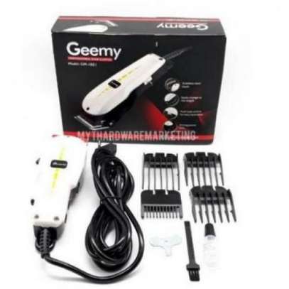 GeemyProfessional Hair Cutting Machine + Free 3in1 shaver image 2