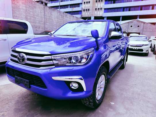 Toyota Hilux double cabin blue Sport 2018 image 3