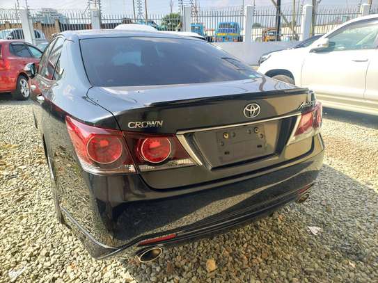 TOYOTA CROWN ATHLETS NEW IMPORT. image 5