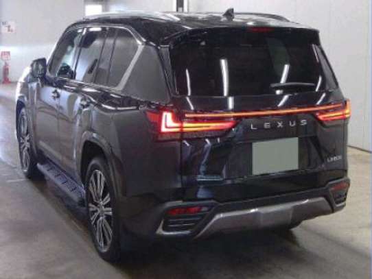2022 Lexus LX 600 Petrol black image 6