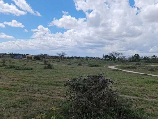 AFFORDABLE 50 BY 100 PLOT FOR SALE IN KONZA image 3