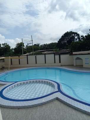 4 Bed Apartment with En Suite in Nyali Area image 1