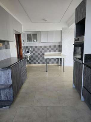 3 Bed Apartment with En Suite in General Mathenge image 45