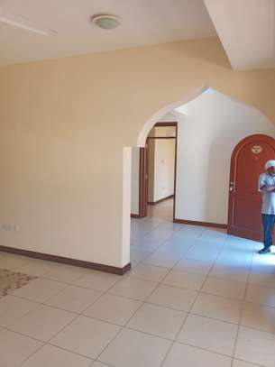 4 Bed House with En Suite at Nyali image 19