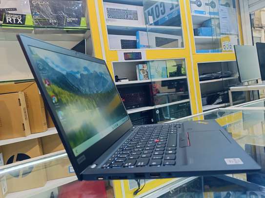 Lenovo ThinkPad T14s core i7 10th Gen 8GB Ram 256SSD image 5