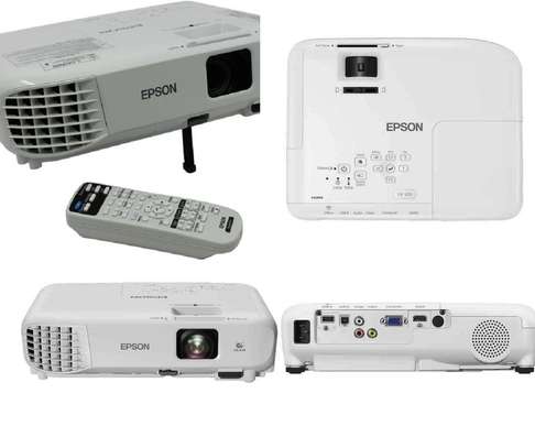 PROJECTORS FOR HIRE image 1