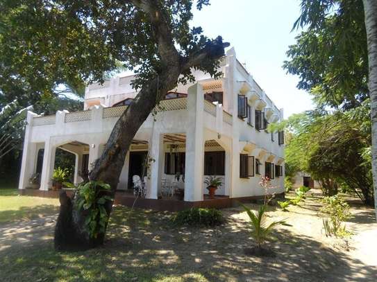 4 Bed House with Swimming Pool in Mtwapa image 14