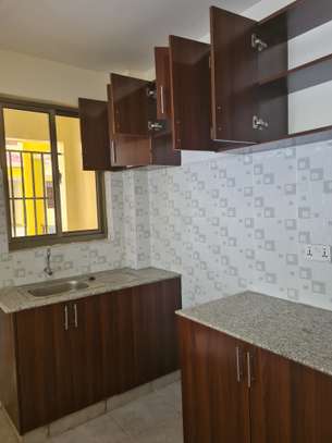 3 bedroom apartment for rent in Athi River image 9