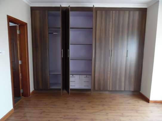 2 Bed Apartment with En Suite at Kilimani image 7