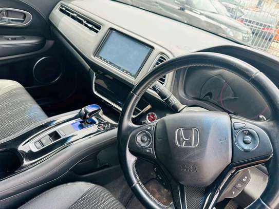 Honda Vezel hybrid black 2017 2wd image 8
