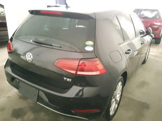 Volkswagen Golf Tsi image 4