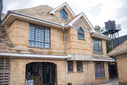 4 Bed Townhouse with En Suite at Chuna Estate Kitengela image 40