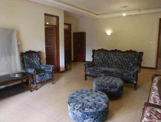 6 Bed Apartment with En Suite at Riverside Drive image 9