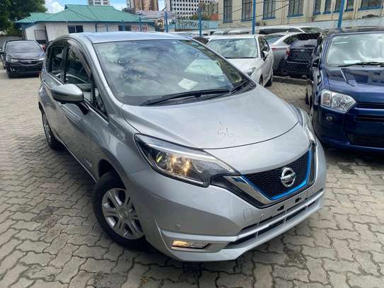 Nissan note E power silver 2017 image 4