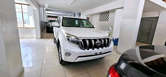 Toyota land cruiser prado TX petrol 2016 white image 3