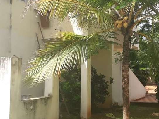 2 Bed Apartment with En Suite in Malindi image 6