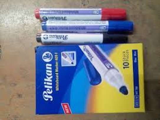 Whiteboard markers (non permanent) image 1