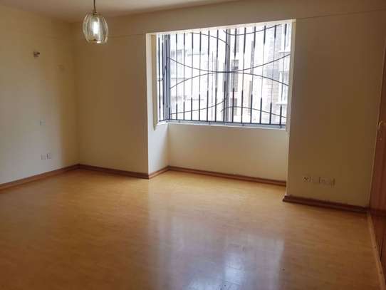 3 bedroom apartment for rent in Kileleshwa image 4