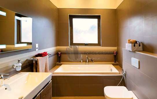 5 Bed Villa with En Suite in Lower Kabete image 1