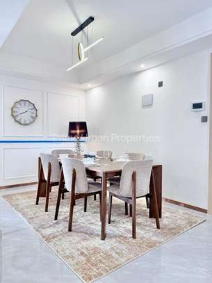 Serviced 2 Bed Apartment with En Suite in Riverside image 1