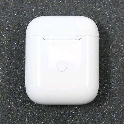 Apple Airpods 2 image 2