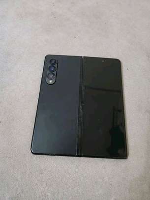 Samsung galaxy zfold 3 12+8 Ram 512gb storage image 2