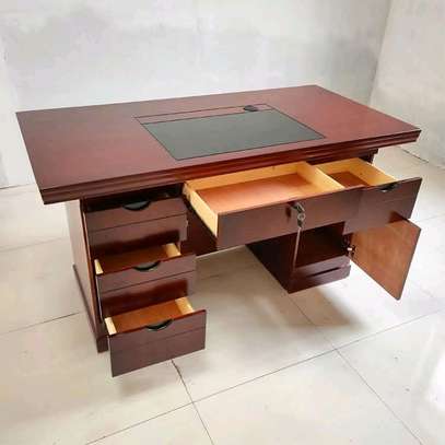 1.4m Mahogany Executive Office Desk image 2