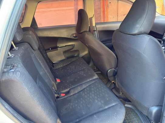 Toyota Ractis 2012 image 7