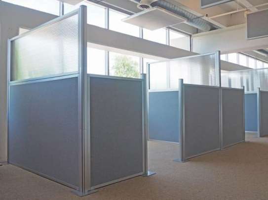 Aluminium office partitioning image 3