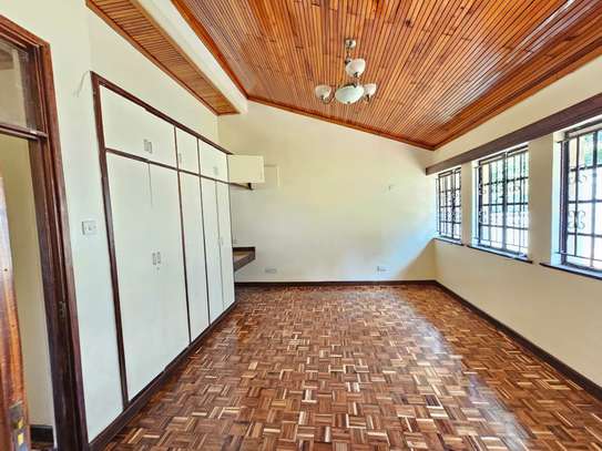 4 Bed House with En Suite in Thigiri image 28