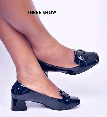 Lady quality shoes image 3