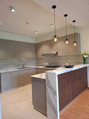 1 Bed Apartment with En Suite in Riverside image 20