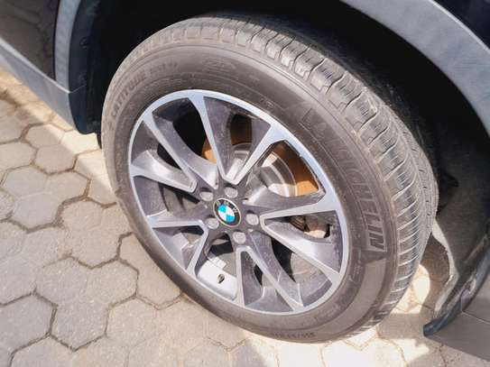 BMW X5 black Diesel 2016 image 7