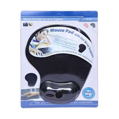 MOUSE PAD WITH GEL WRIST SUPPORT image 3